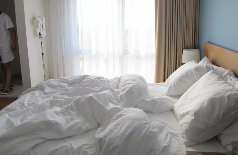 insufficient sleep leads to obesity