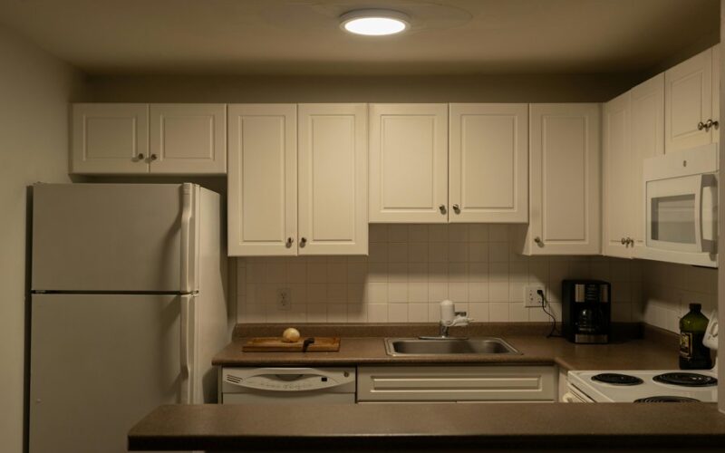 refrigerating onions shortens storage