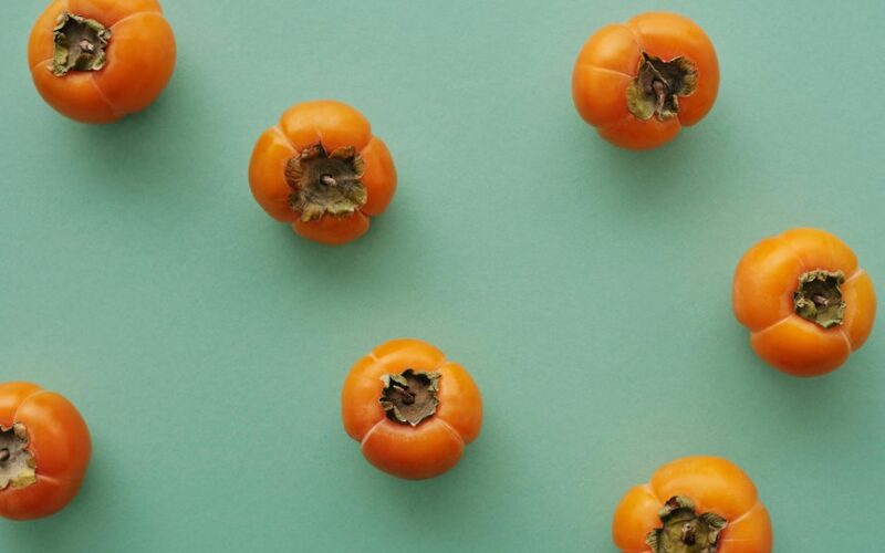 choose ripe non puckered persimmons