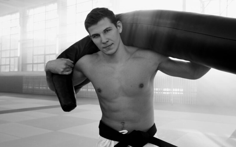 weekend exercise weekday rest