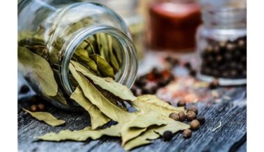 bay leaf preserves flour freshness