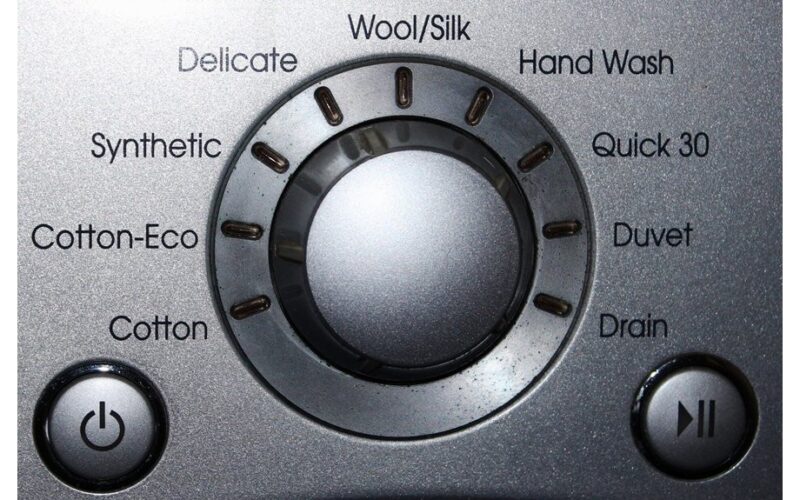 hidden button mold cleaner