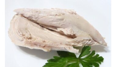 overcooked unseasoned flavorless chicken