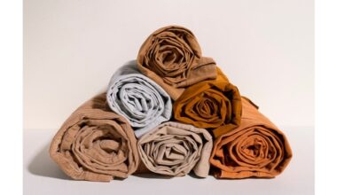 seasonal clothes space saving tips