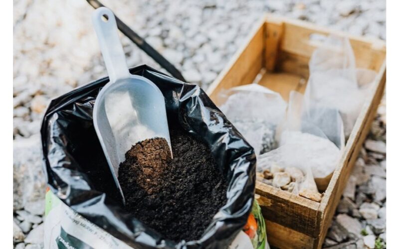 buying fertilizers early february