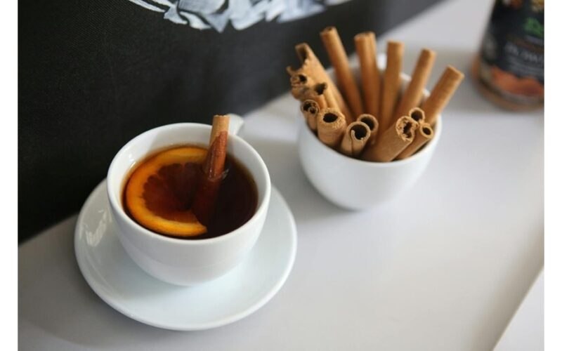 cinnamon spiced tea for health
