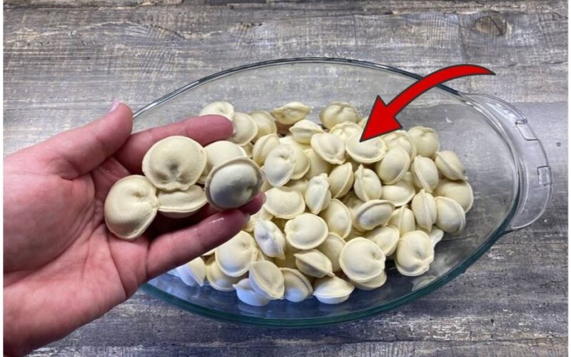 coat dumplings with oil