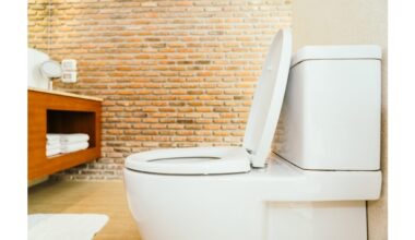 garlic reduces toilet cleaning frequency