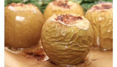 microwaved caramelized apple dessert