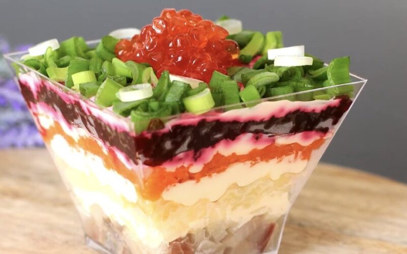 portioned herring under furcoat