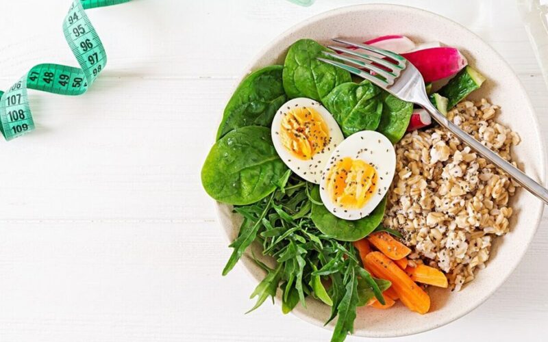 post holiday bloating and overeating