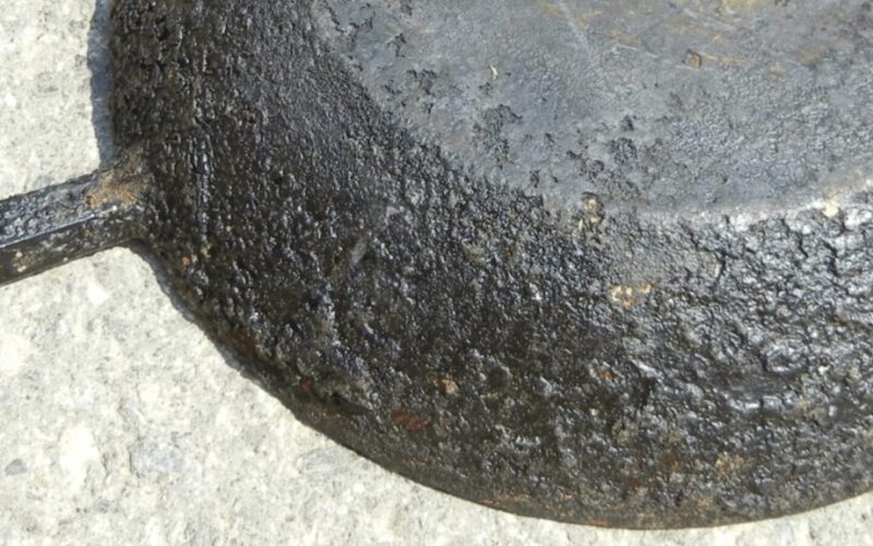 salt scrubbed cast iron cleaning