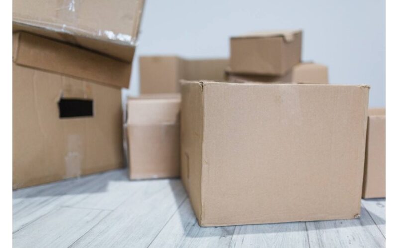 protingi sodininkai taupo kartoną