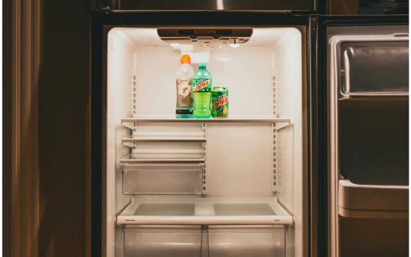 stop freezer ice buildup