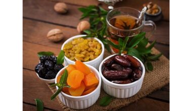 store dried fruit airtight