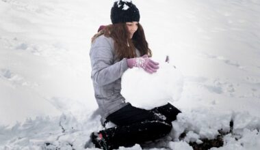 throw coin into snow