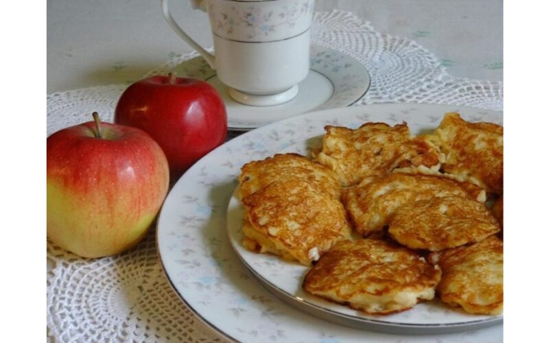 apple egg flour dessert