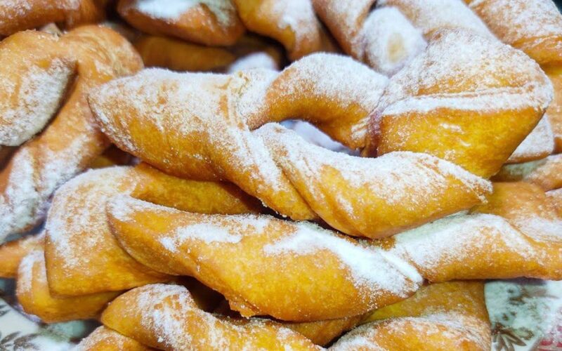 crispy fluffy traditional khvorost