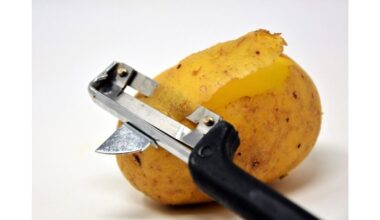 neišmesk bulvių lupenų