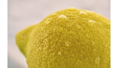 zestą sumaišytą su produktu