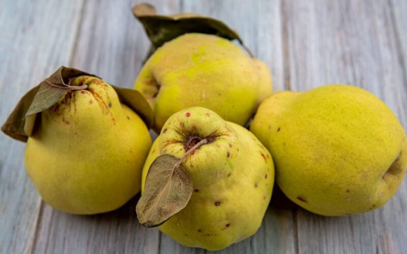 200 g purškalas saugo kriaušes nuo dėmių