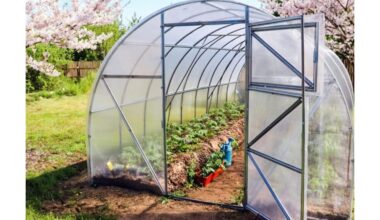 venkite cheminių medžiagų, kurios pažeidžia polikarbonatą