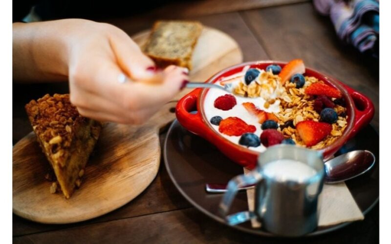 pusryčių patiekalas sportininkai susigrąžina jogurtas