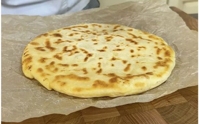 valgyti sūrio bulvių keptuvę karštą