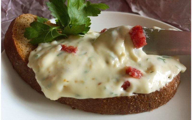 namų gamybos perdirbtas sūris