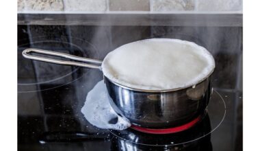 pienas užvirė ir išbėgo