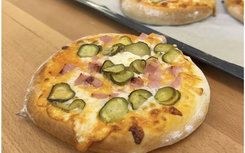 mini pica mokyklinio stiliaus pigu skanu greita