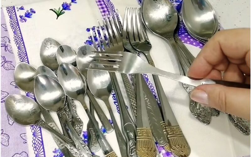 Mėnesinis mirkymas pašalina paslėptus nešvarumus