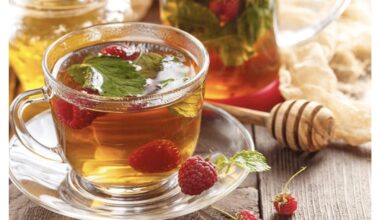 raspberry cinnamon warming drink