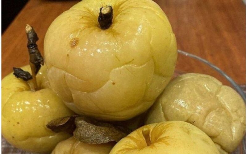 rūkyta obuolių uogienė receptas