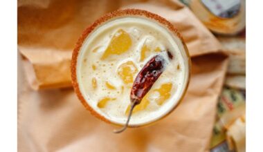 aštrus apelsinų sulčių kokteilis