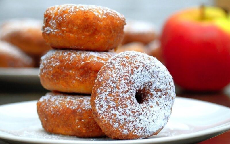 obuoliai tampa prancūziškais berlyno spurgomis