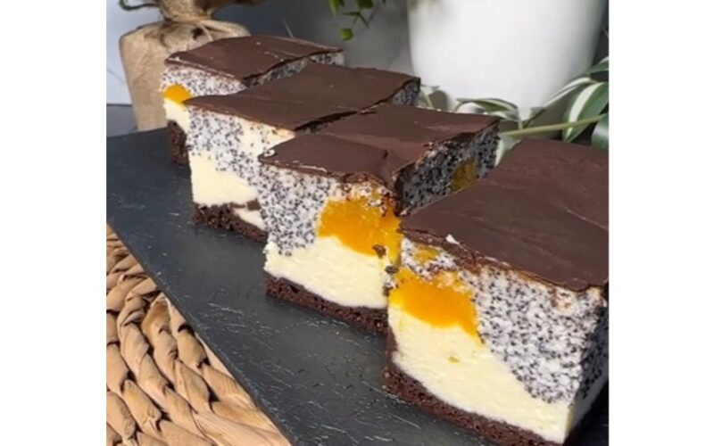 sūrio pyragas su aguonų persikais