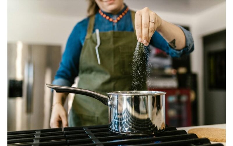 maisto produktai rytinei pykinimui