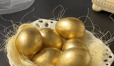 auksiniai Velykų kiaušiniai vadovas