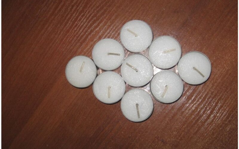 Aš kaupiu žvakių likučius