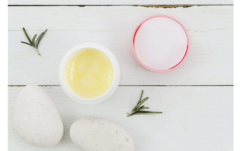 išgirdau draugus, pirkusius vazeliną