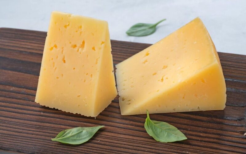 plastikinis maišelis uždusina sūrį