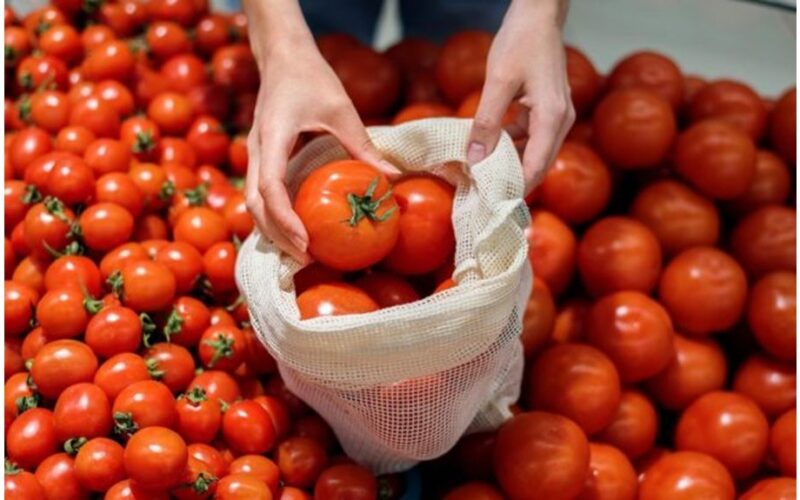 dėti pomidorą su bananais