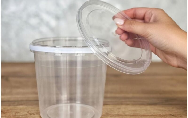 taupyti stiklainio dangtelius kūrybai