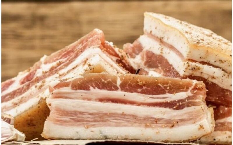 trys mitai apie salo