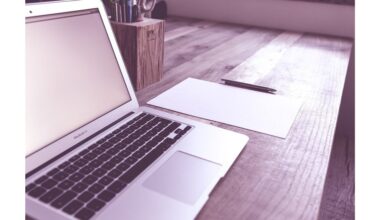 uždengti žiniatinklio kamerą juosta