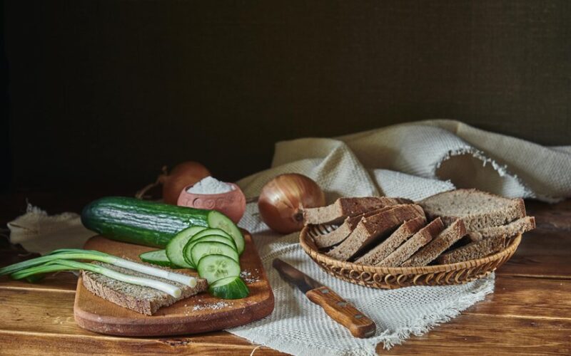 agurko žievelės ir trupiniai