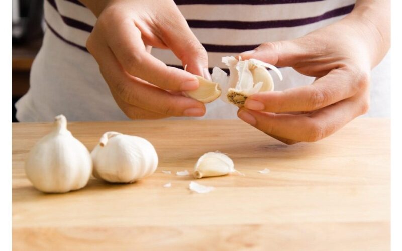 dauguma žmonių česnaką valgo neteisingai