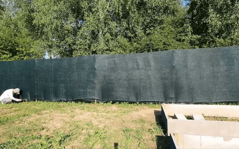 kaimynas pataria pastatyti tvorą