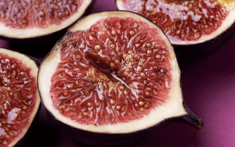 kaimas susirenka pjauti derlių